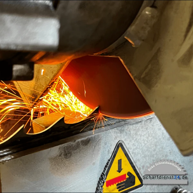 Blockbandsägeblätter schärfen